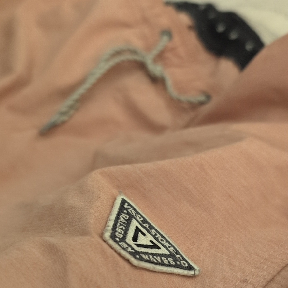 VISSLA Quick-Dry Hybrid Shorts Size L